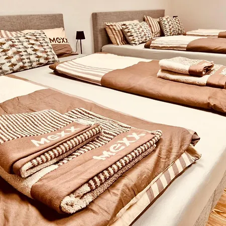 Luxe Living: Opulent Elegance Unleashed Apartment Cologne