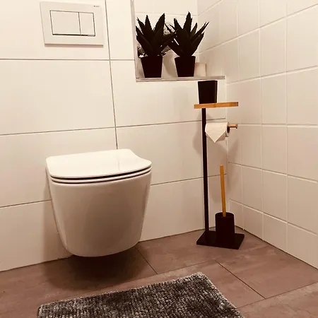 Appartamento Luxe Living: Opulent Elegance Unleashed