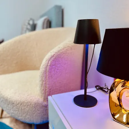 Luxe Living: Opulent Elegance Unleashed Apartment Cologne