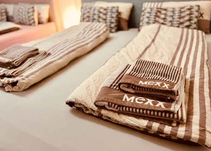 Luxe Living: Opulent Elegance Unleashed Apartment Cologne