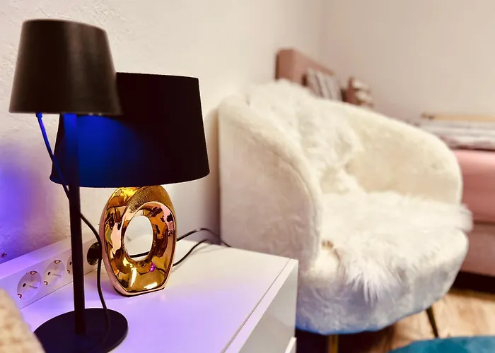 Lejlighed Luxe Living: Opulent Elegance Unleashed