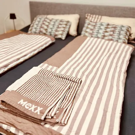 Luxe Living: Opulent Elegance Unleashed * Kolonia