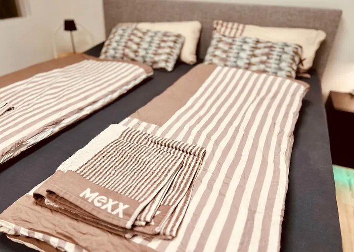 Luxe Living: Opulent Elegance Unleashed * Cologne