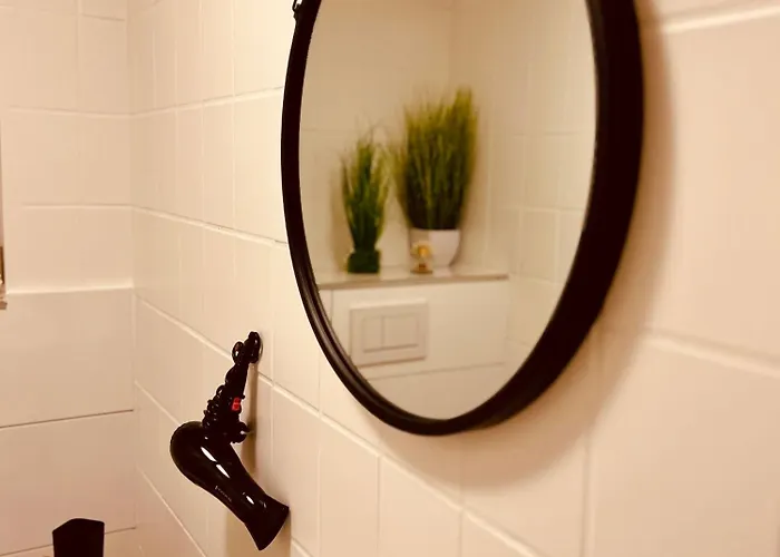 Luxe Living: Opulent Elegance Unleashed *